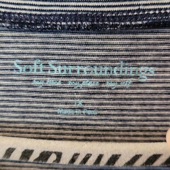 Soft surroundings top 1X - Picture 3 of 6